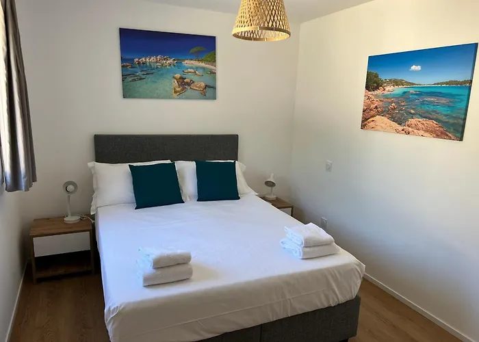 Daire T2 Neuf A 800 M De La De Cala Rossa N 80 *